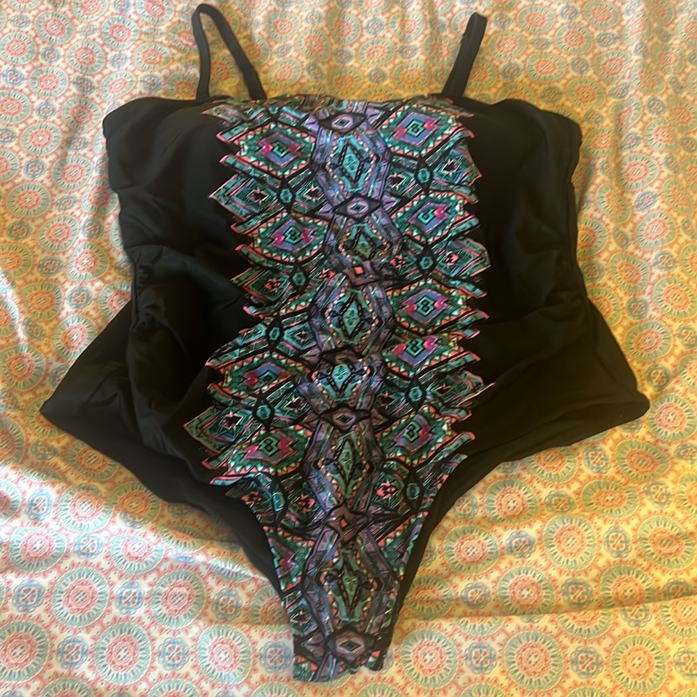 Ava Viv black removable strap swim suit sz 22